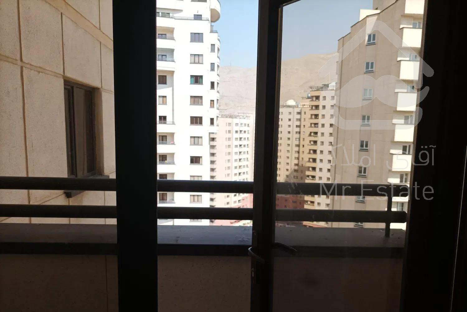 رهن آپارتمان125متر برج پاریز دریاچه چیتگر منطقه22