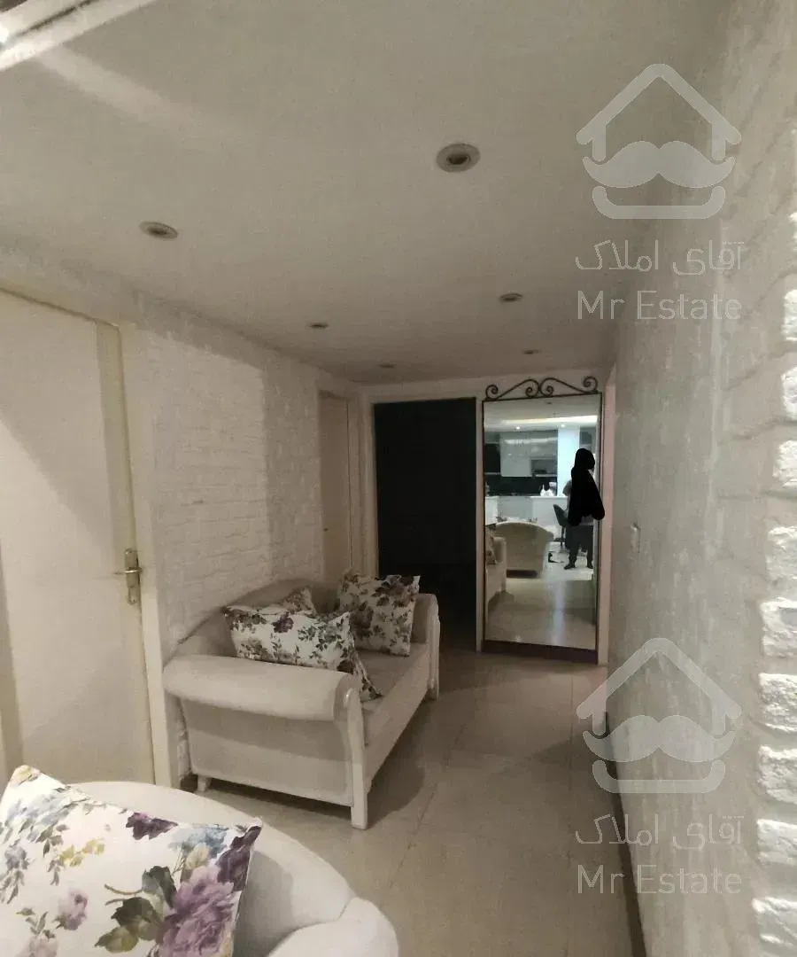 105متر/2خواب/قلهک/