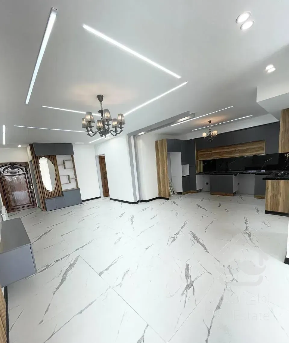 آپارتمان ۱۴۰ متری ۳ خوابه نوساز آکواریوم نور