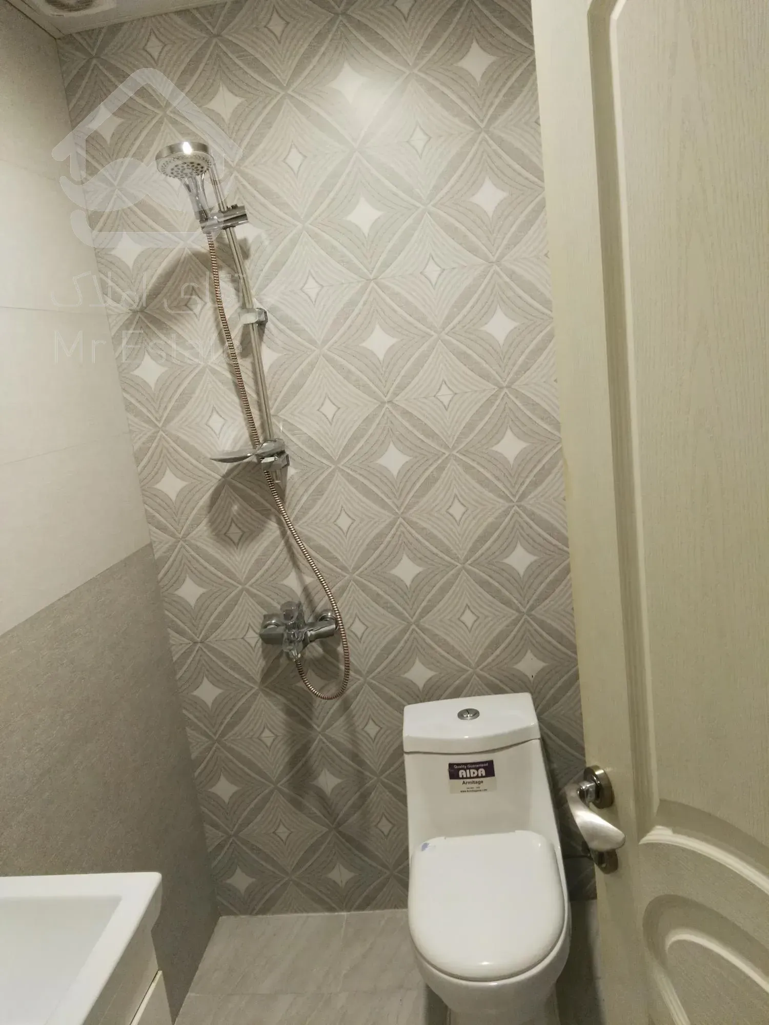 اجاره‌ آپارتمان دو خوابه سوپر لوکس صادقیه بلوار فردوس شرق