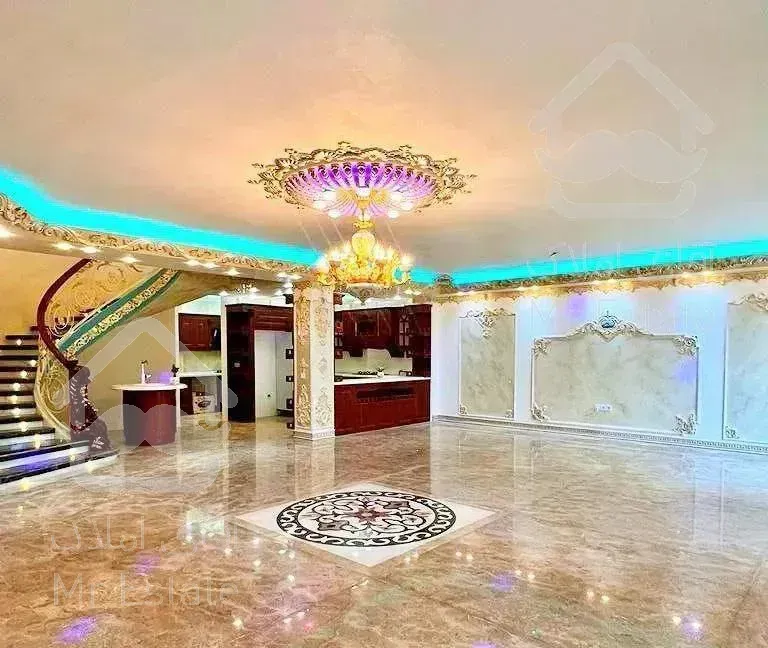 ویلا کاخطوری قصر 700 متری دل جنگل در آمل به نور