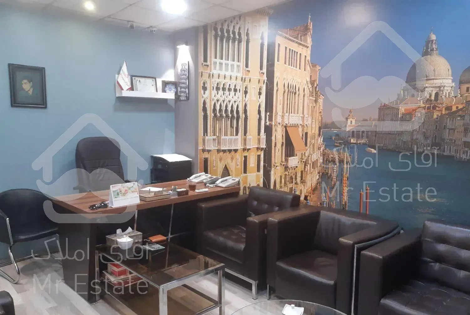 30 متر داخل پاساژ