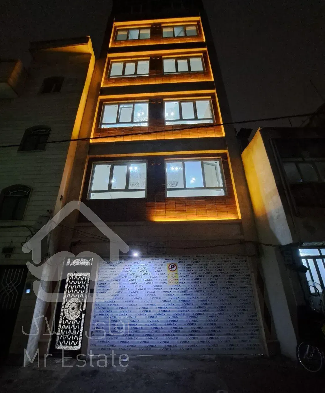 آپارتمان 110متری فول امکانات کلیدنخورده شرقی ها