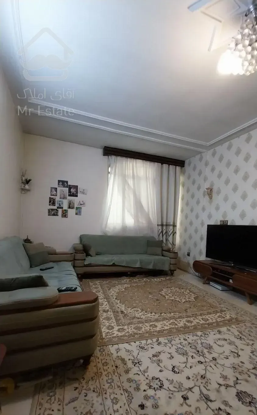 64  متر دوخواب دوعدد پارکینگ/سالن‌ مربع طبقه اول