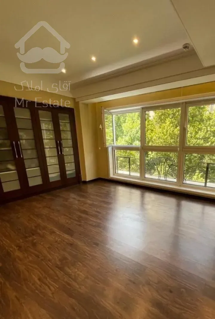 آپارتمان ۳۱۰ متری ۴ خوابه top location