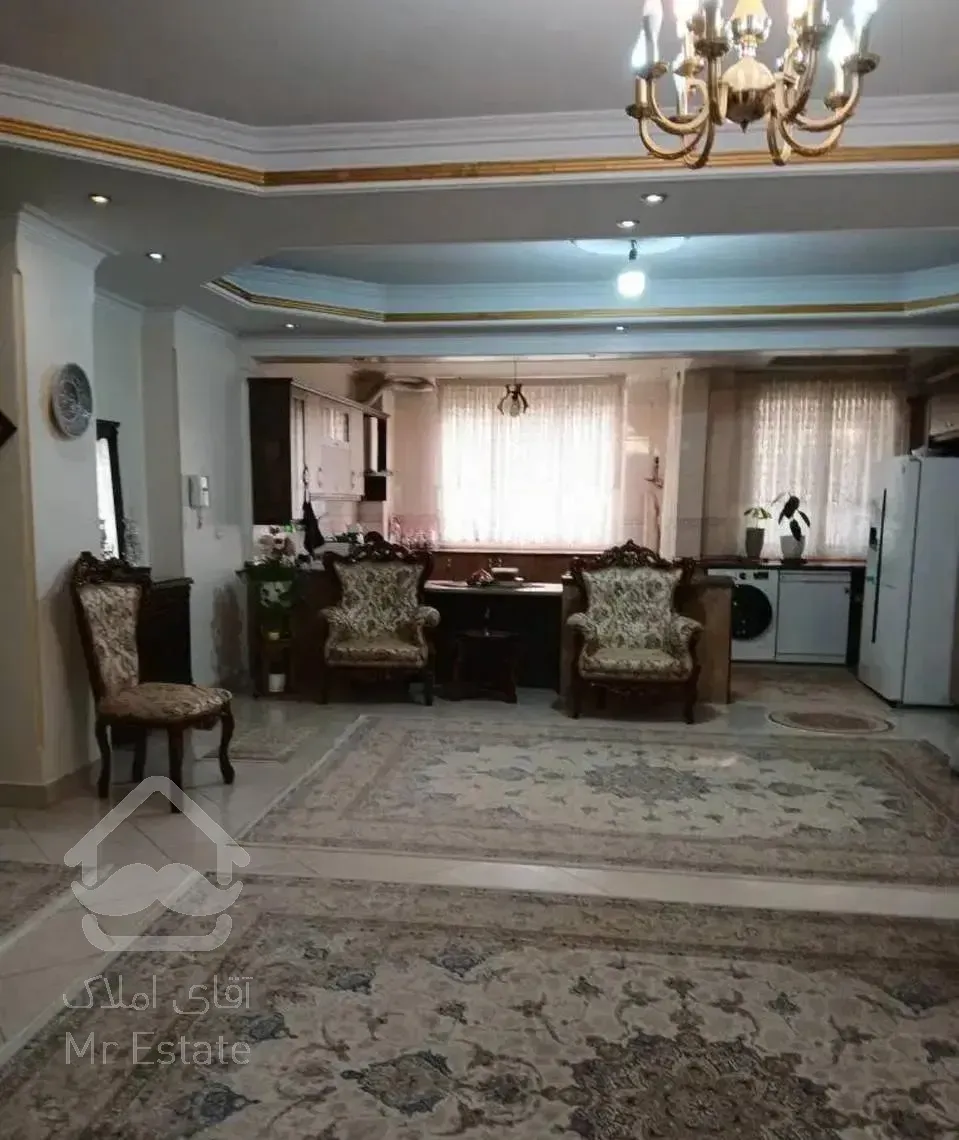 ۱۲۰متر دوخوابه/شیک و دلباز/نورگیر عالی
