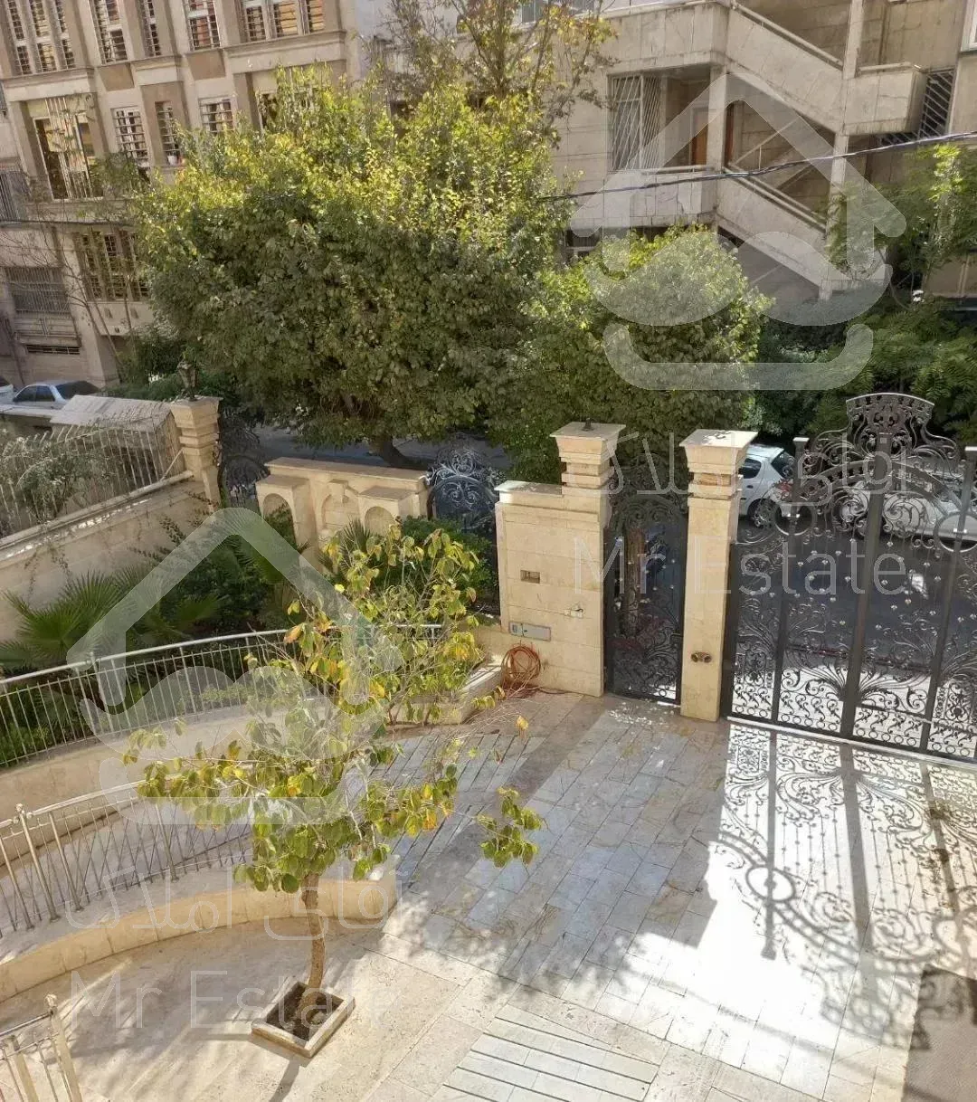 21 متر مغازه  *موقعیت*