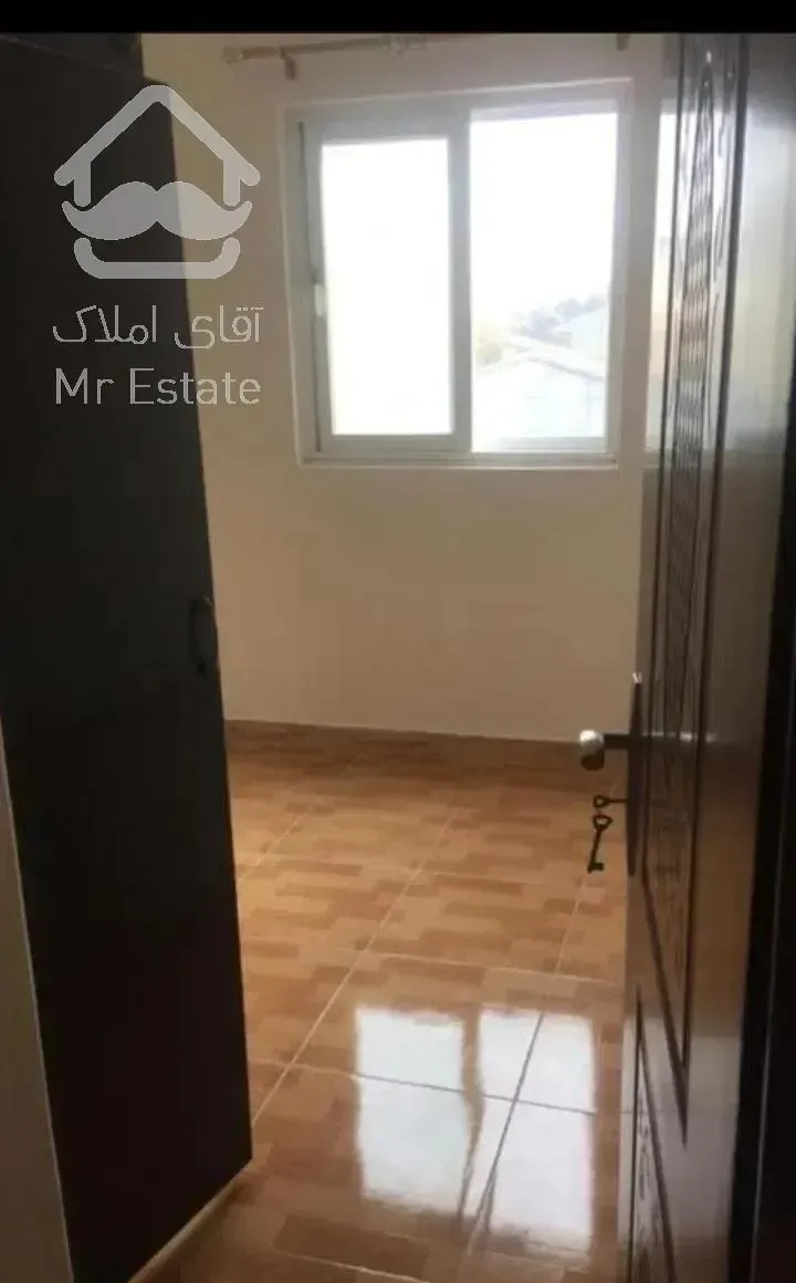 اپارتمان ۱۱۰‌متر مطهری پل عراق میدان فرهنگ (حاتم)