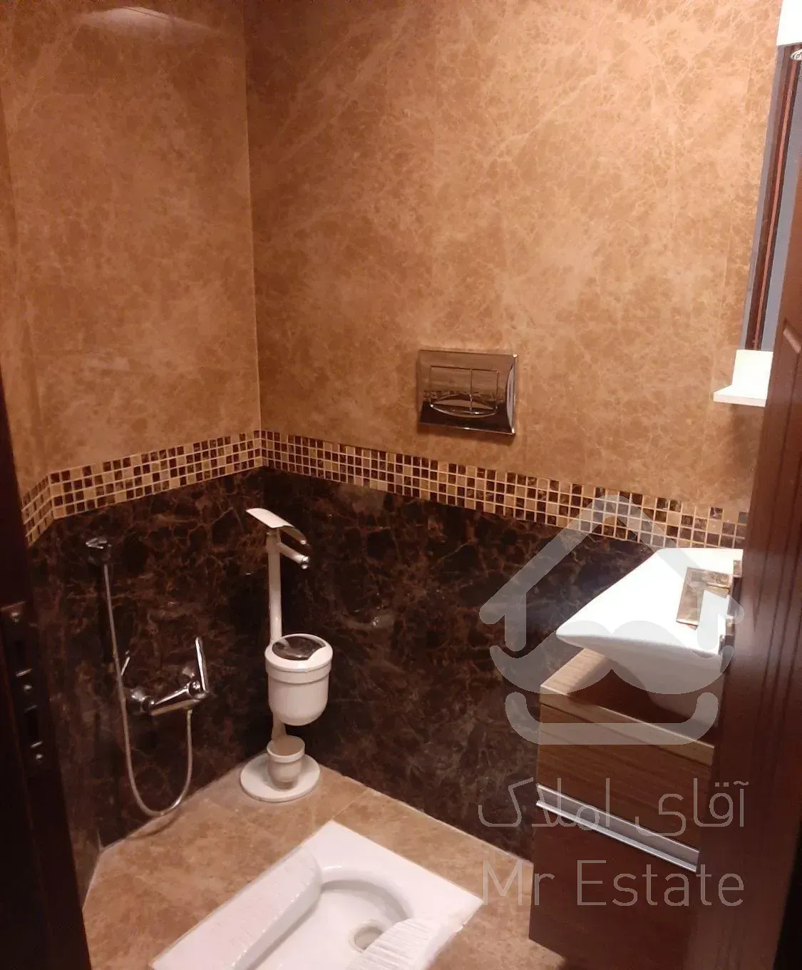 رهن آپارتمان ۱۰۵ متری ۲ خوابه در کوی نوبنیاد