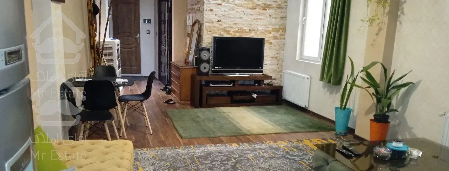 آپارتمان ۶۱متر/حتی مجرد/اندرزگو(لوکیشن دسترسی)