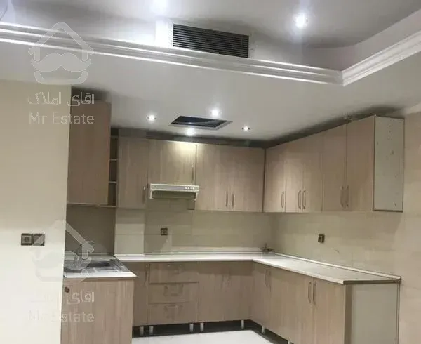 ۷۱ متر سند اداری بر بلوار فردوس