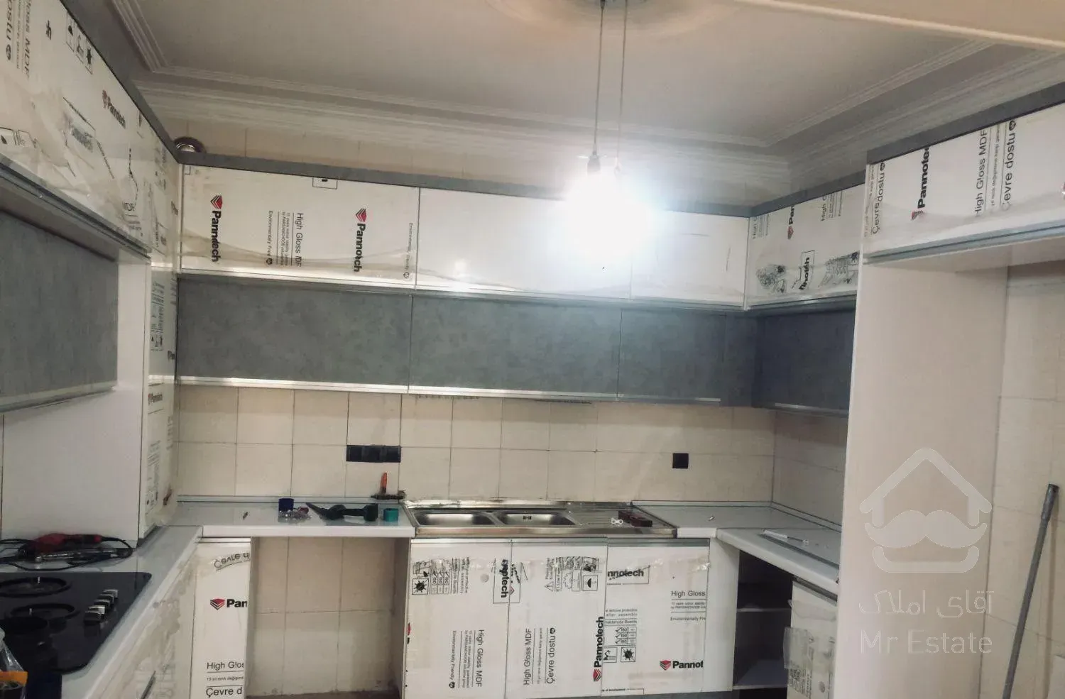 تک واحدی کلاچهارطبقه دربلوار بهارستان، موقعیت عالی