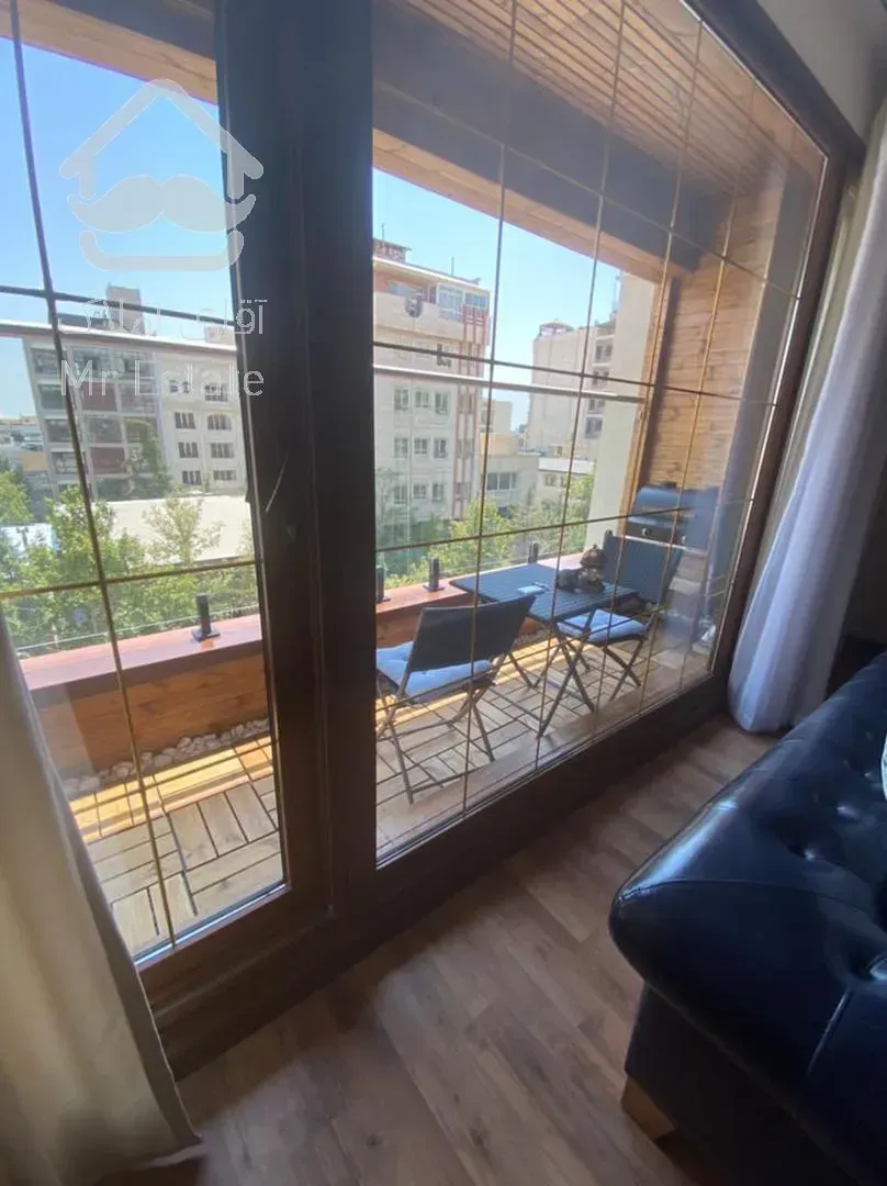 فروش165متر. نور عالی . اکازیون. آجودانیه