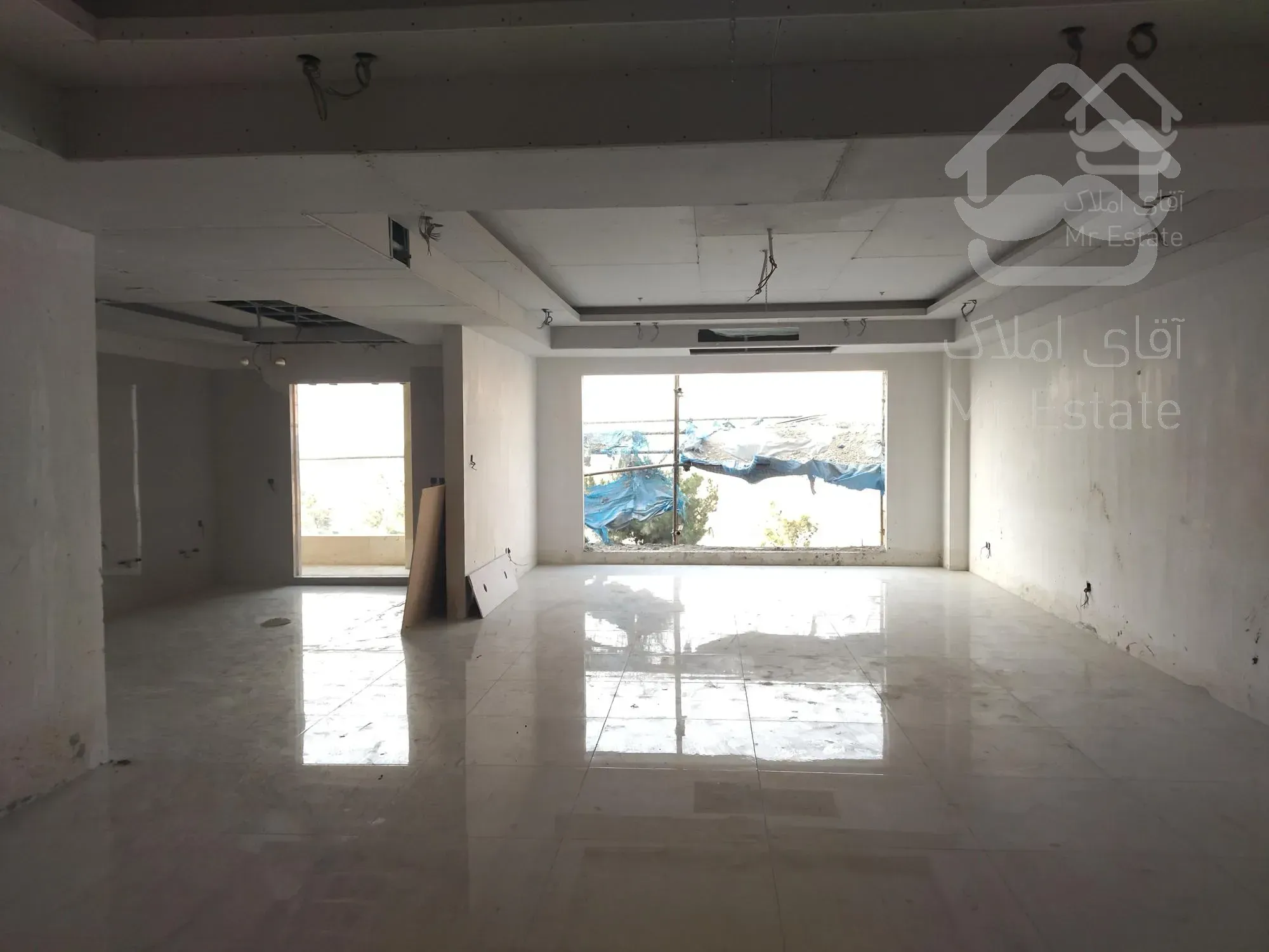 ۱۰۲ متر، ویوابدی و خوش نقشه ترین، برج عمارت نشین رونیکا پالاس