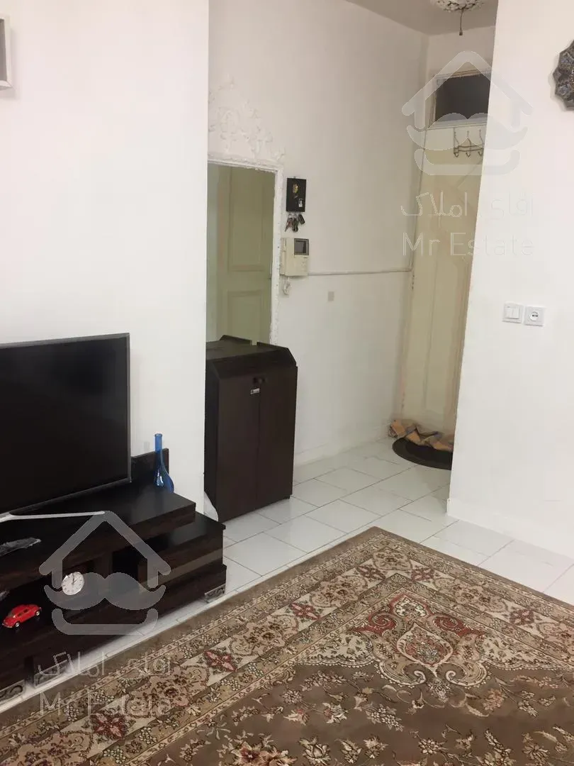 ۴۶ متر طبقه اول