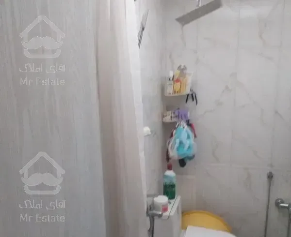 متراژ هشتاد متر سیزده متر بالکن دارد