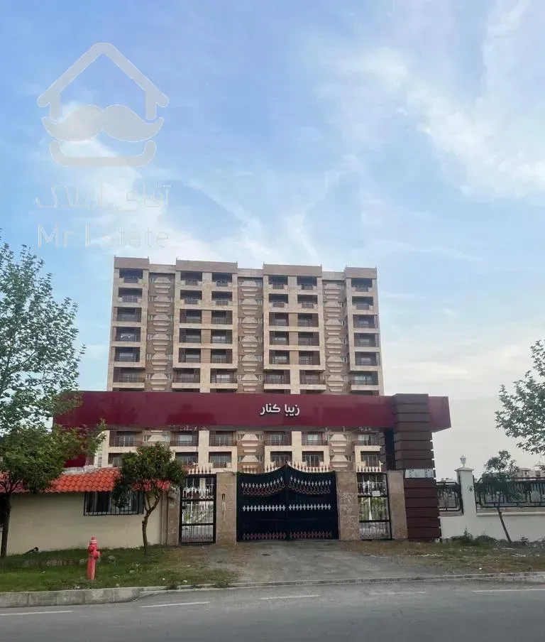 125متر طبقه هشتم در برج ده طبقه