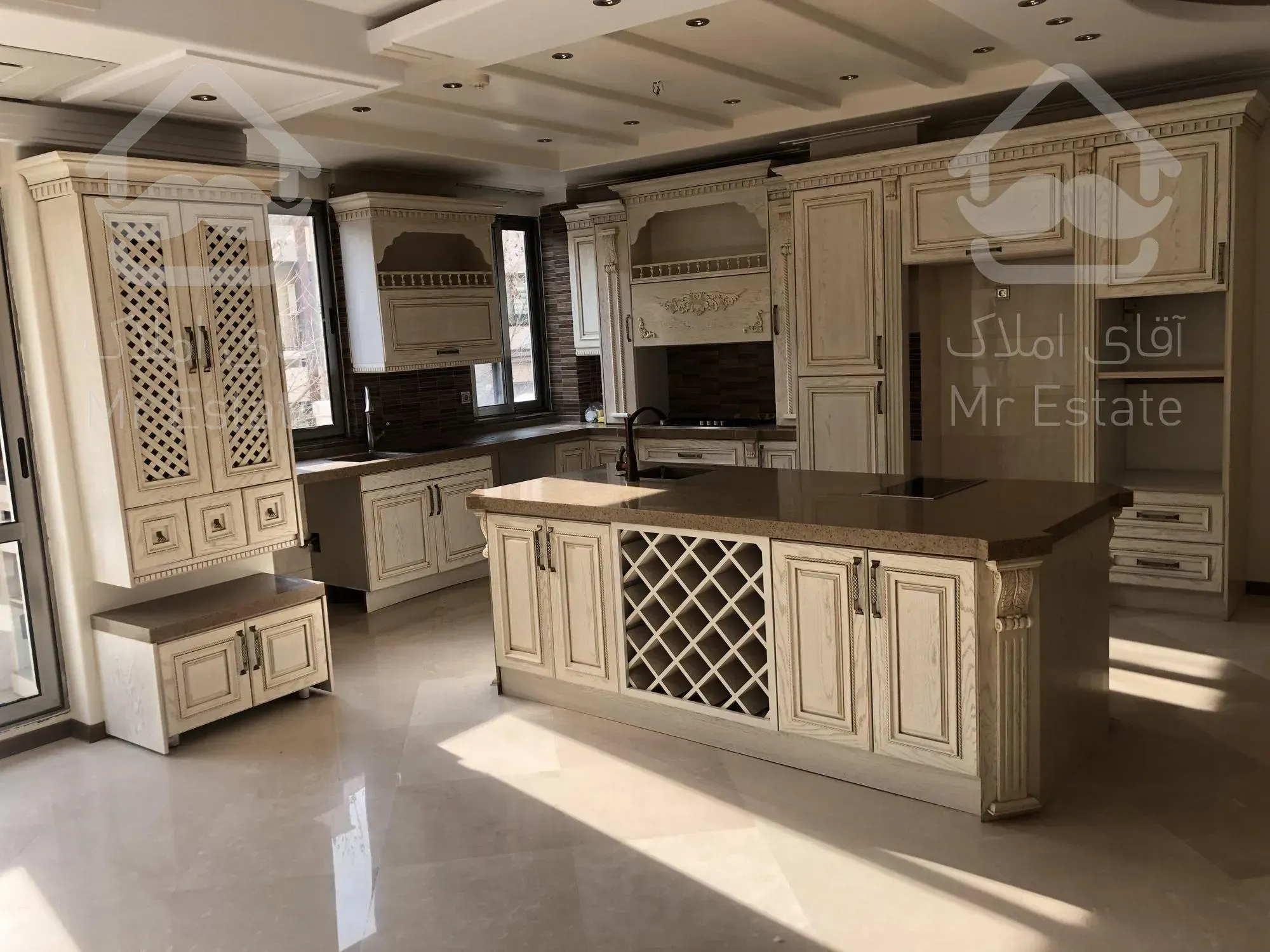 رهن و اجاره آپارتمان ۱۸۰ متری ۳ خوابه فرمانیه