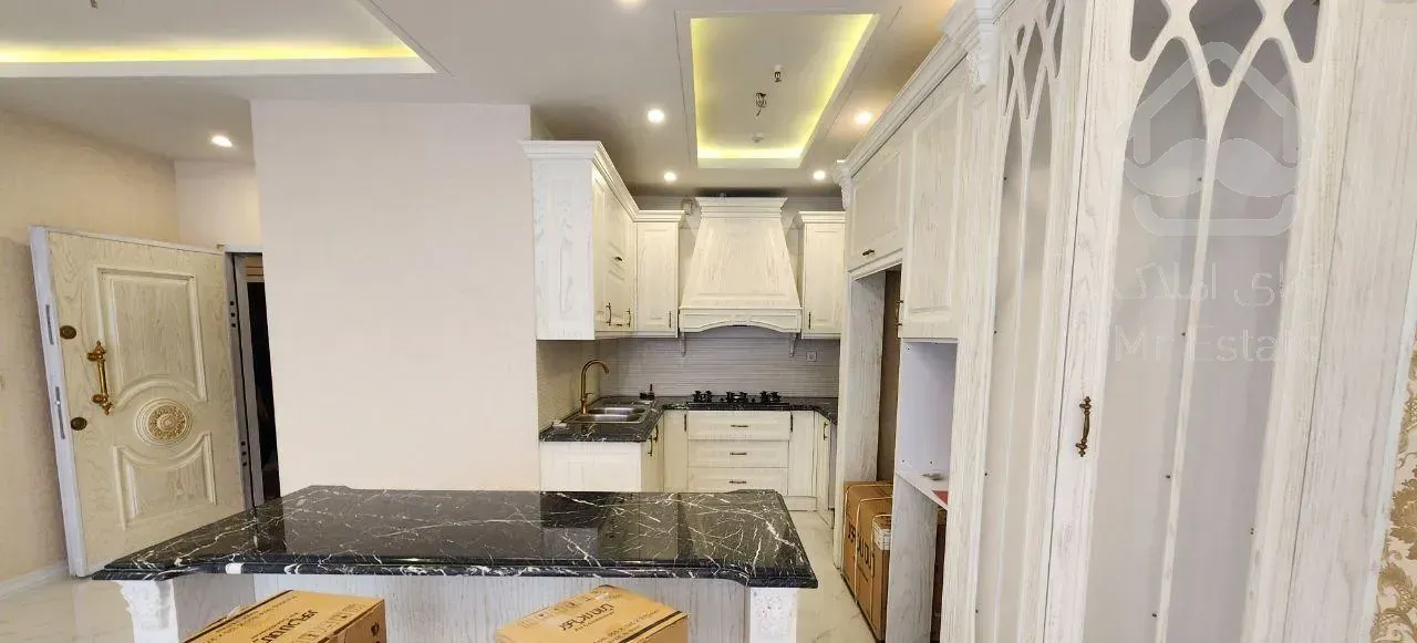 85 متری/سند آماده/غرق نور/کلید نخورده/اکبری