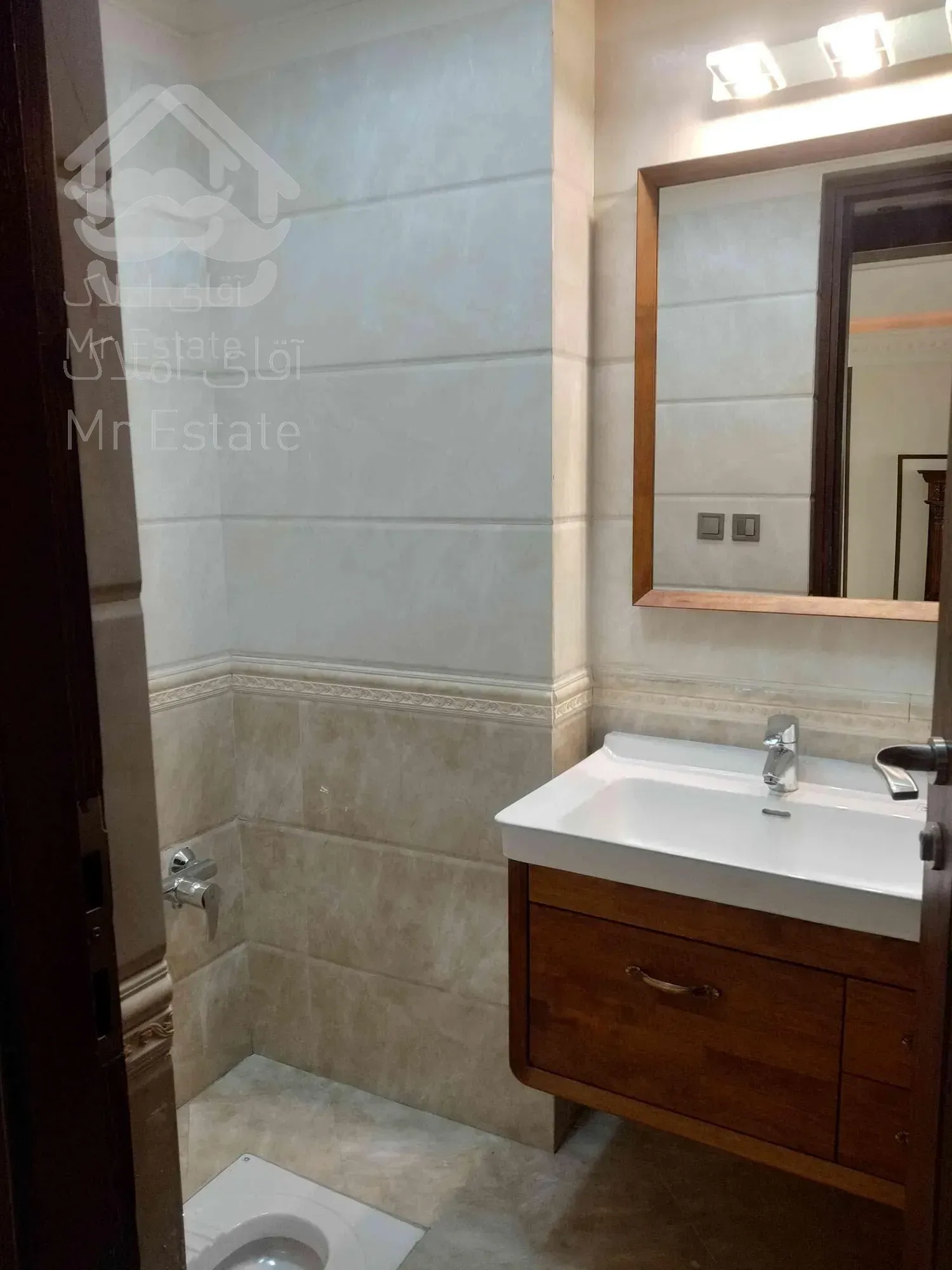 خرید آپارتمان ۱۵۰ متری نیاوران