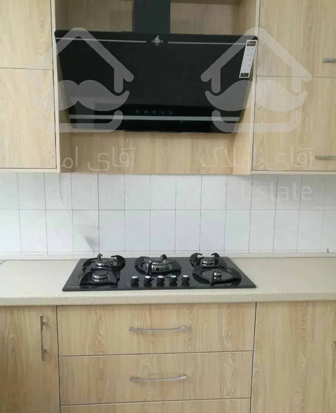 فاطمی 140متری3خوابه 26ساله فول امکانات