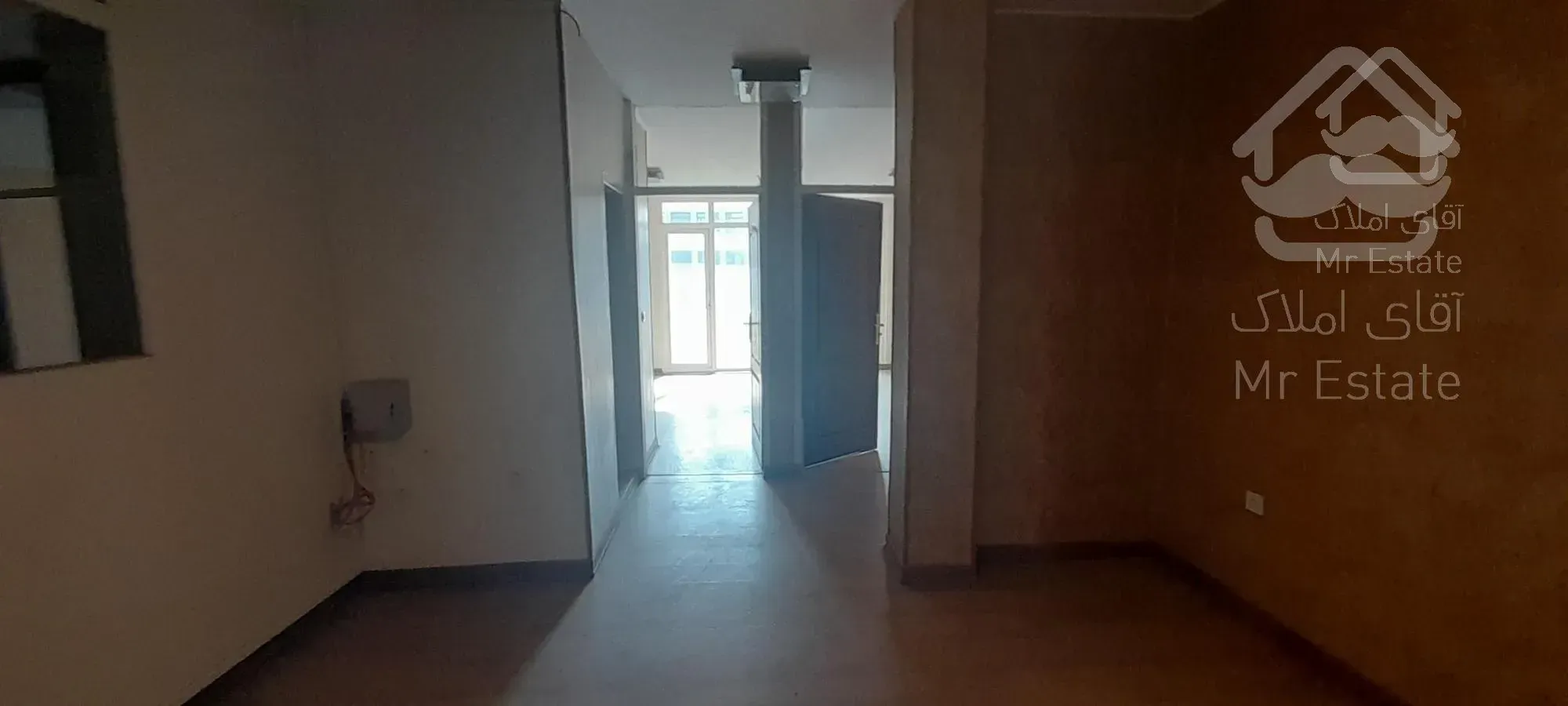 ۱۳۷ متر سند اداری شمال‌ جردن ۴ پارکينگ