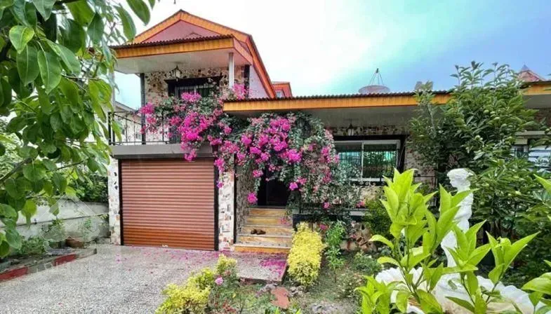 ویلاباغ شهرکی/زیرقیمت کارشناسی/۳خوابه سنددار