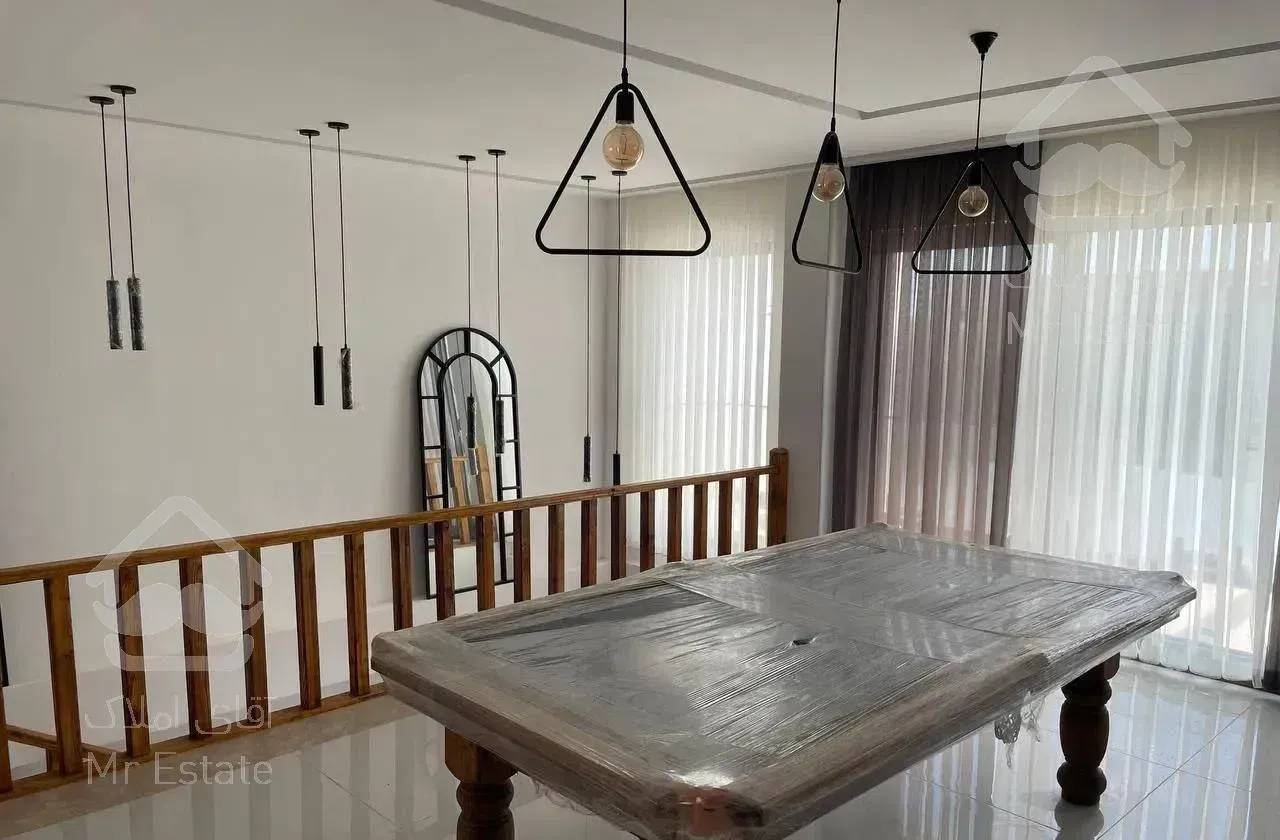 ویلا ۳۵۰ متری استخردار در منطقه جنگلی محمودآباد