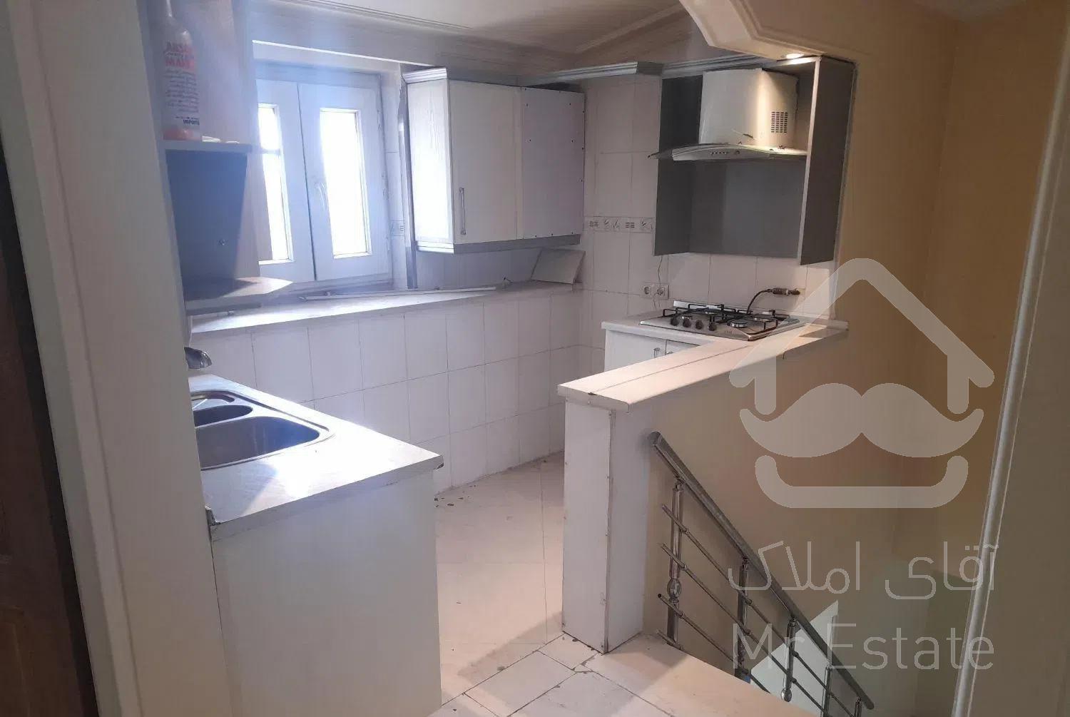 آپارتمان ۲۴۰ متری مهرشهر دوبلکس  رهن کامل