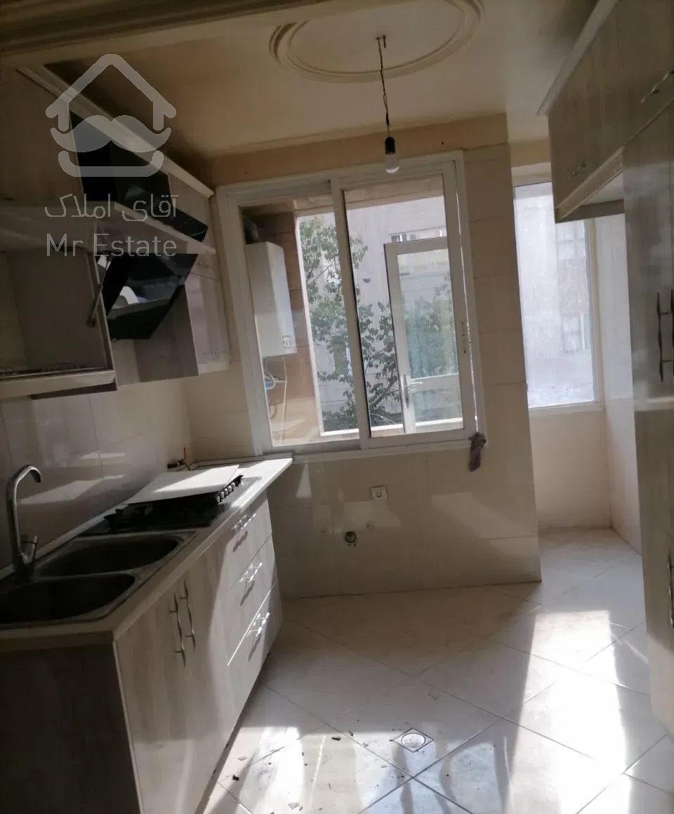 آپارتمان 70متری/ خ استخر/ دوخواب