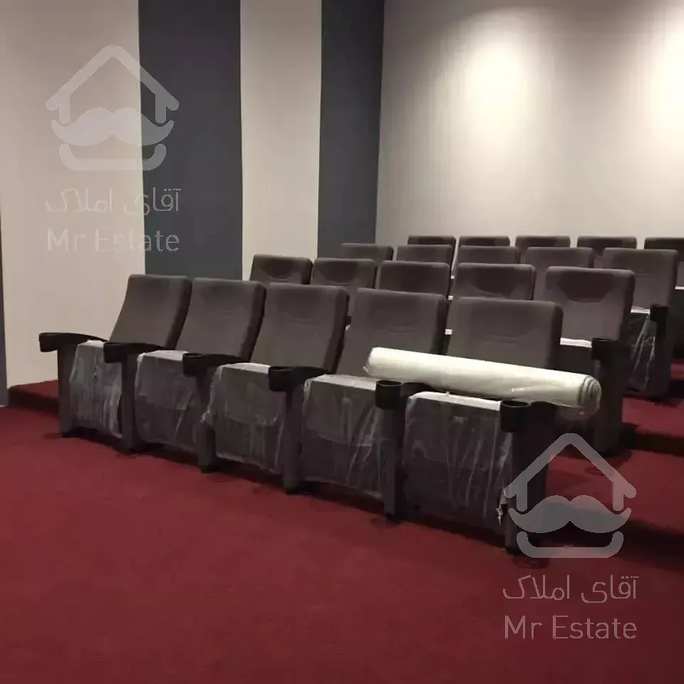 سکونت در همسایگی آسمان/نور میهمان شما/رونیکا پالاس