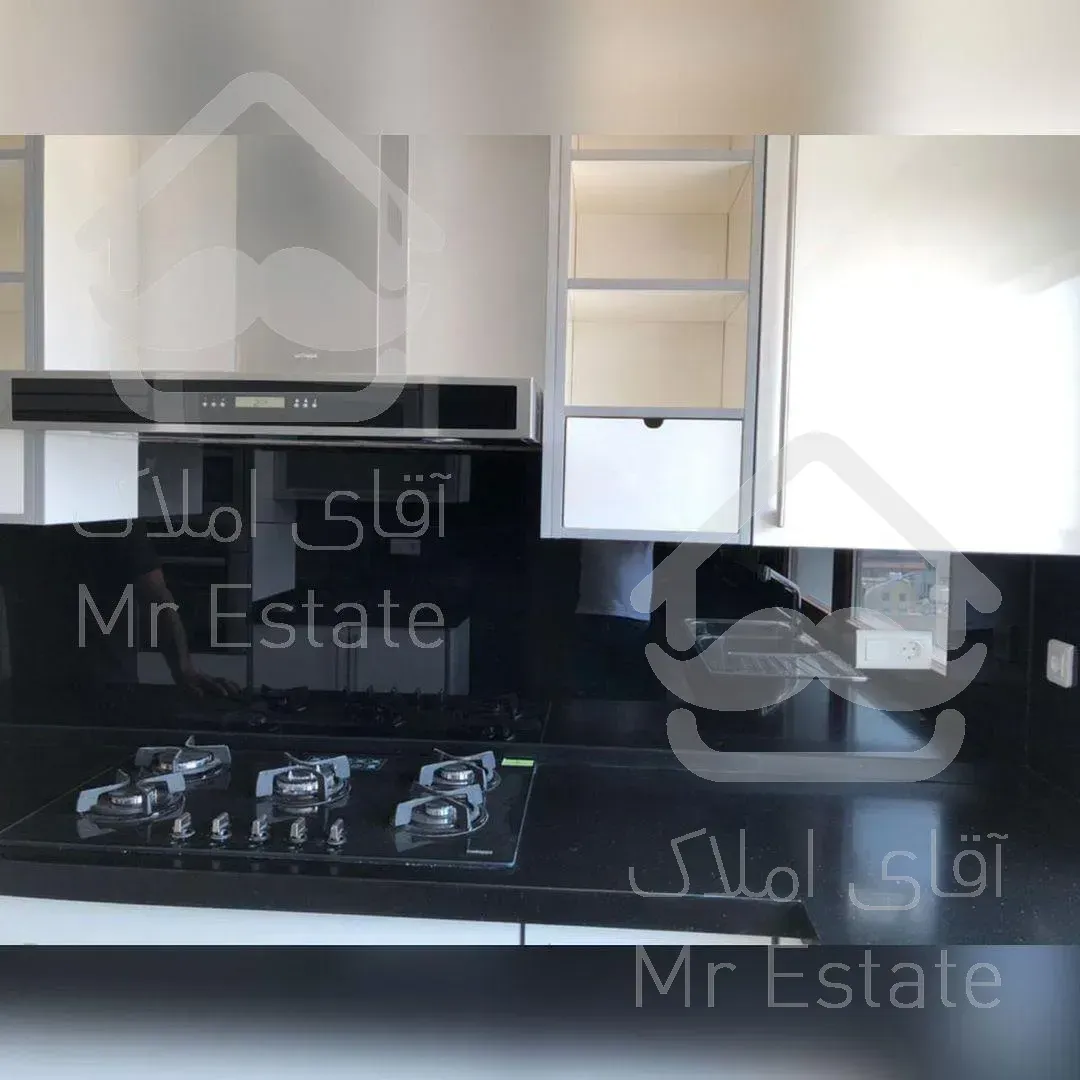 نیاوران ۱۷۰ متر دو خواب مستر