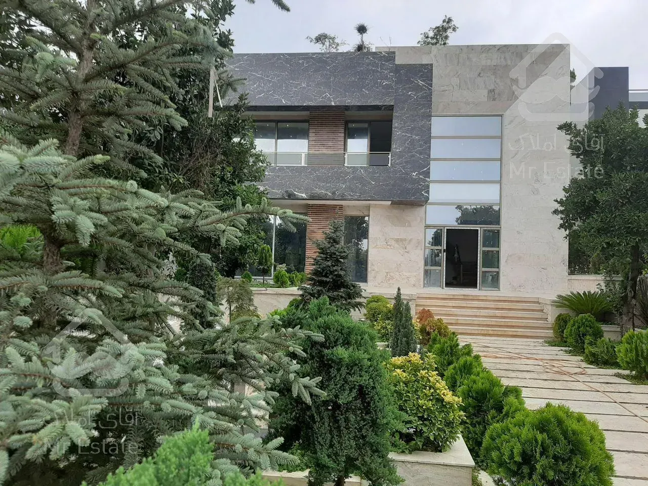 ٥٥٠ متر ويلا تريپلكس با روف ويوي ابدي كوه و جنگل