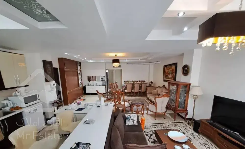 ۱۱۸متر ۲ خواب، فول امکانات ،بالای جلال