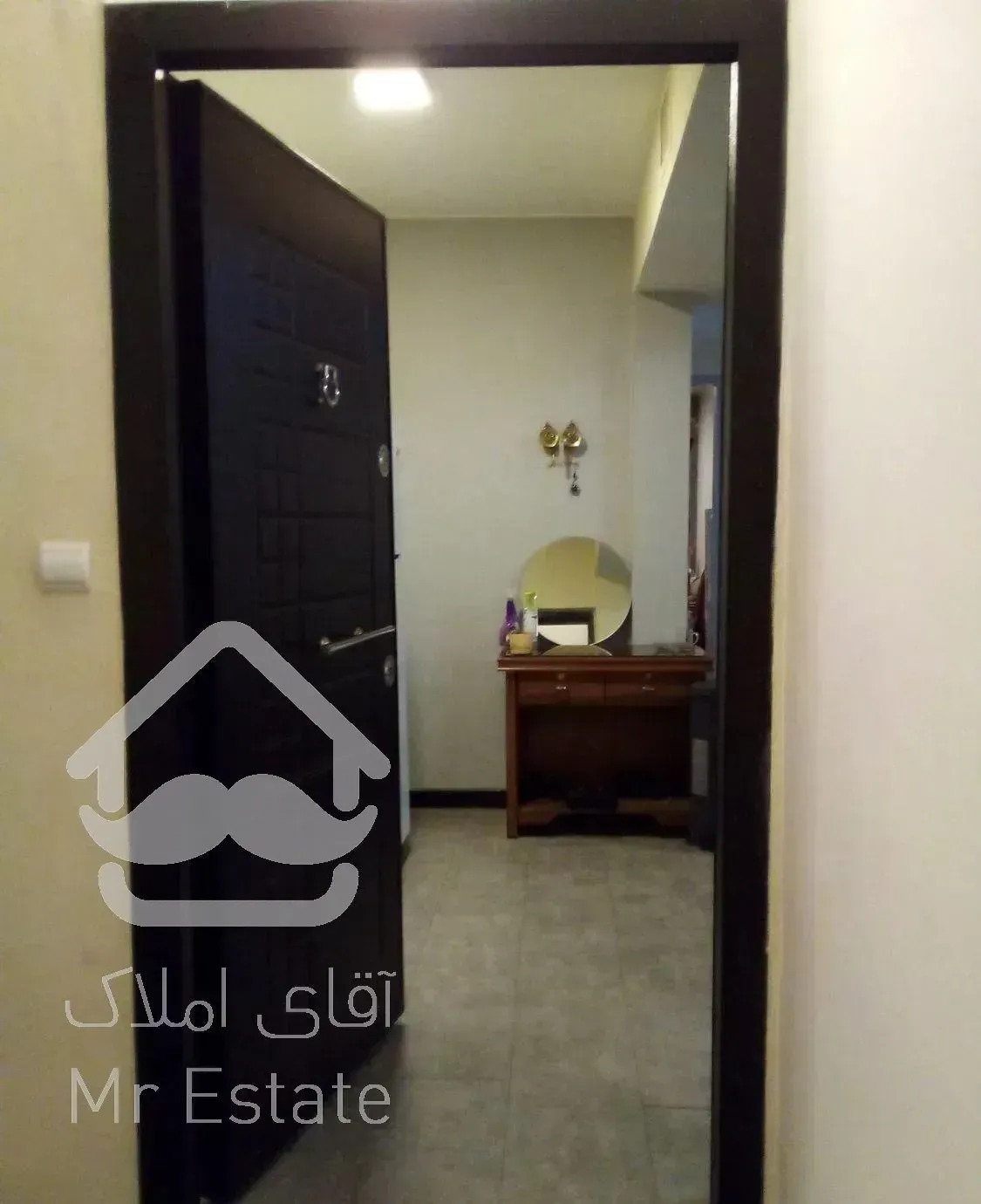 ۱۲۰متر ۲خوابه فول امکانات بنا۳ساله تکواحد