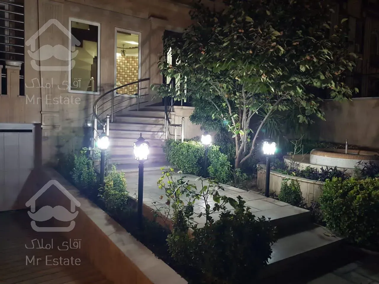 210مترآپارتمان استخردار بلوار اباذر