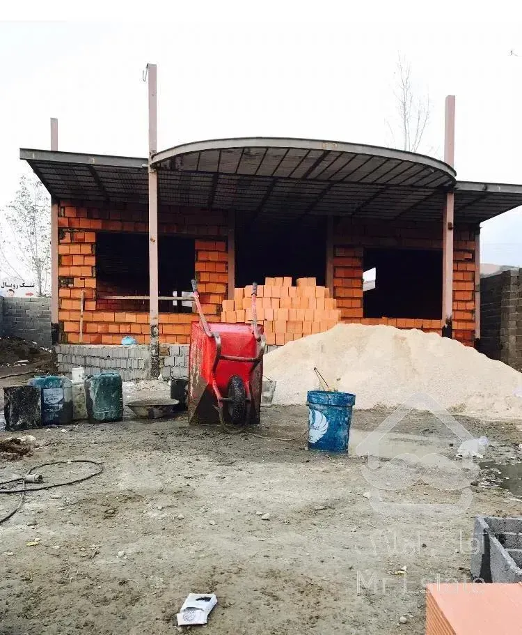 خونه ویلایی نیمه ساخت