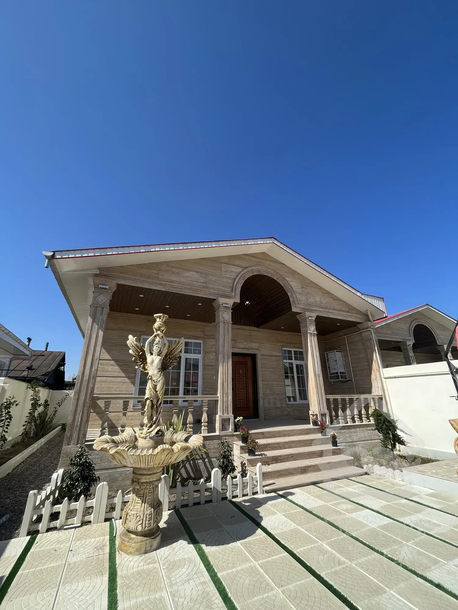 فروش ویلا ۱۲۰ متری خوش ساخت در شهر ساحلی