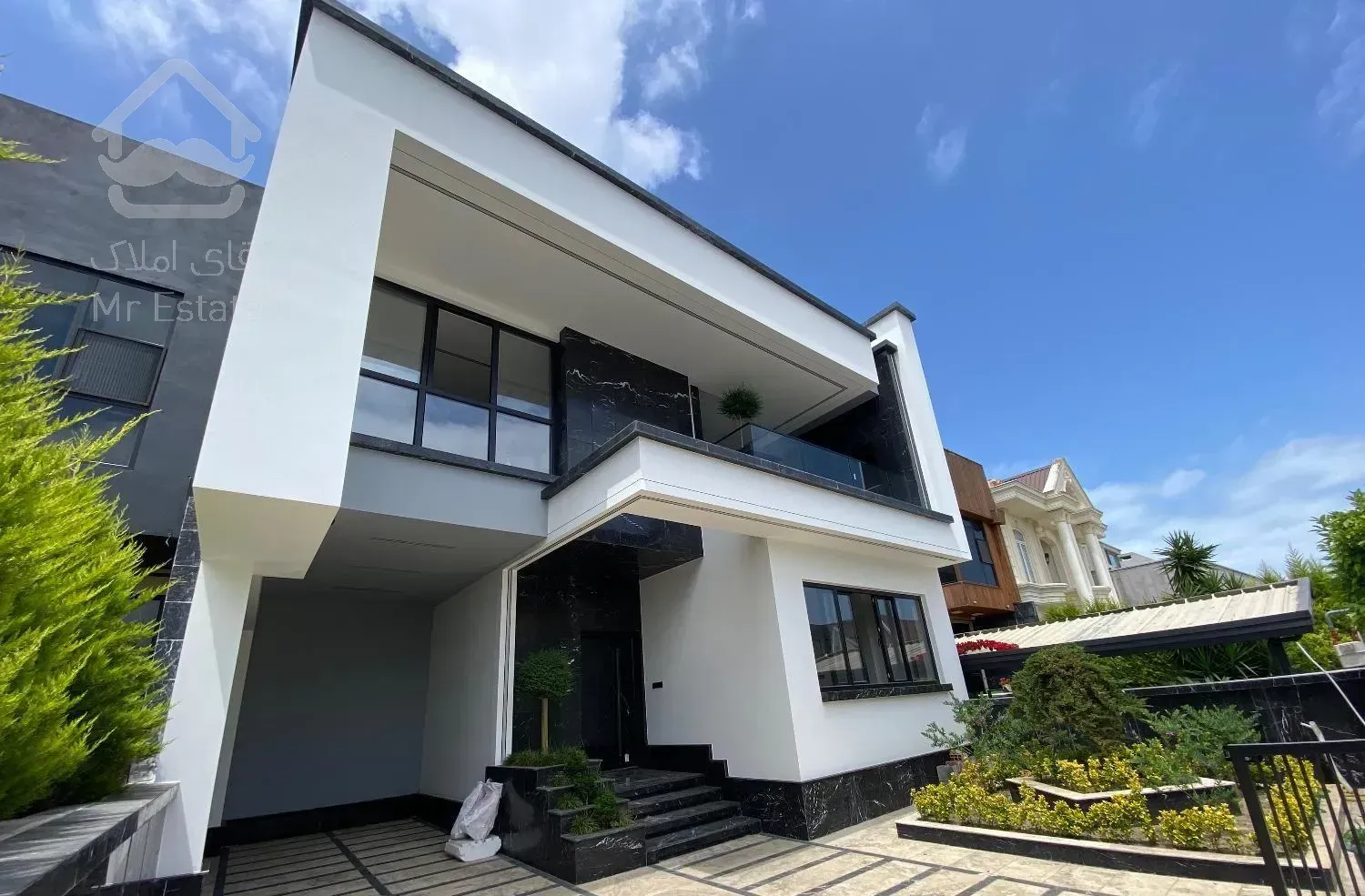 فروش ویلای لو*کس در یکی از بهترین شهرکهای صفاییه