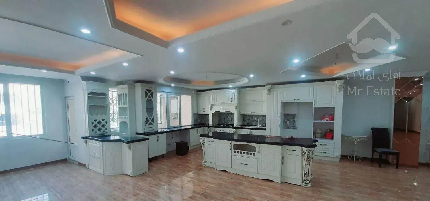 فروش آپارتمان ۲۳۰ متری ۳ خوابه/ تکواحدی