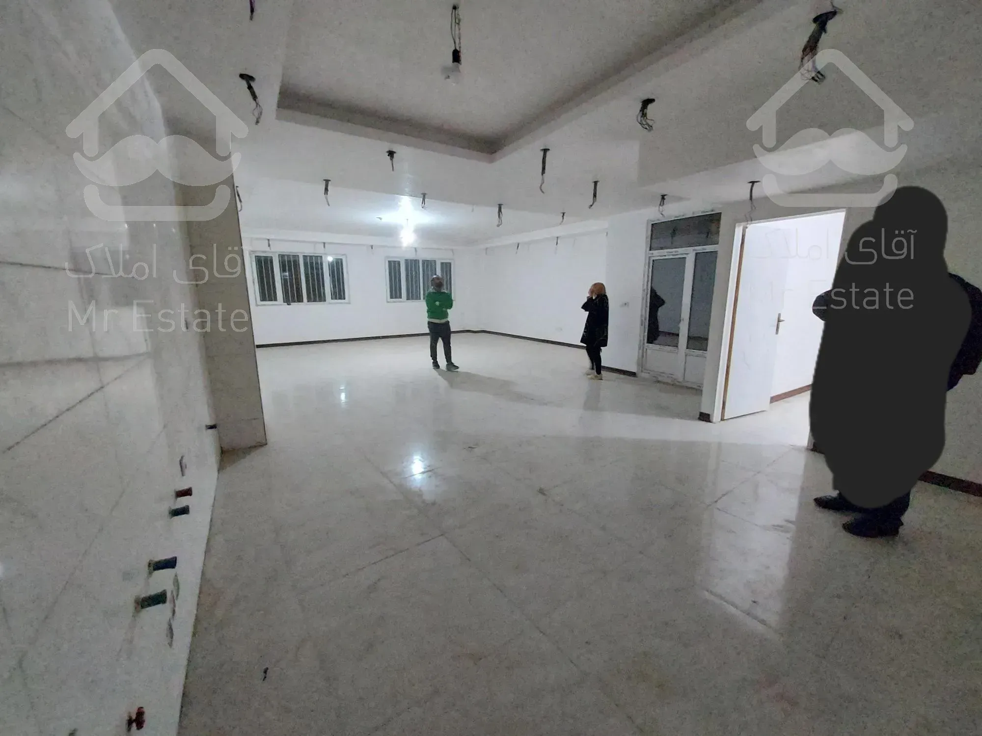 آپارتمان نوساز ۱۵۰ متر سه خوابه زیر قیمت