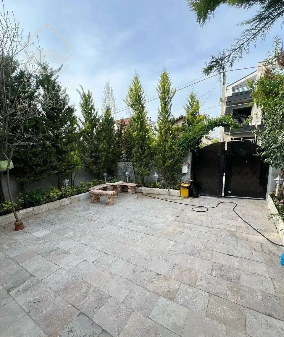 ویلاباغ همکف کلاسیک 180متری سند تک برگ شهرکی