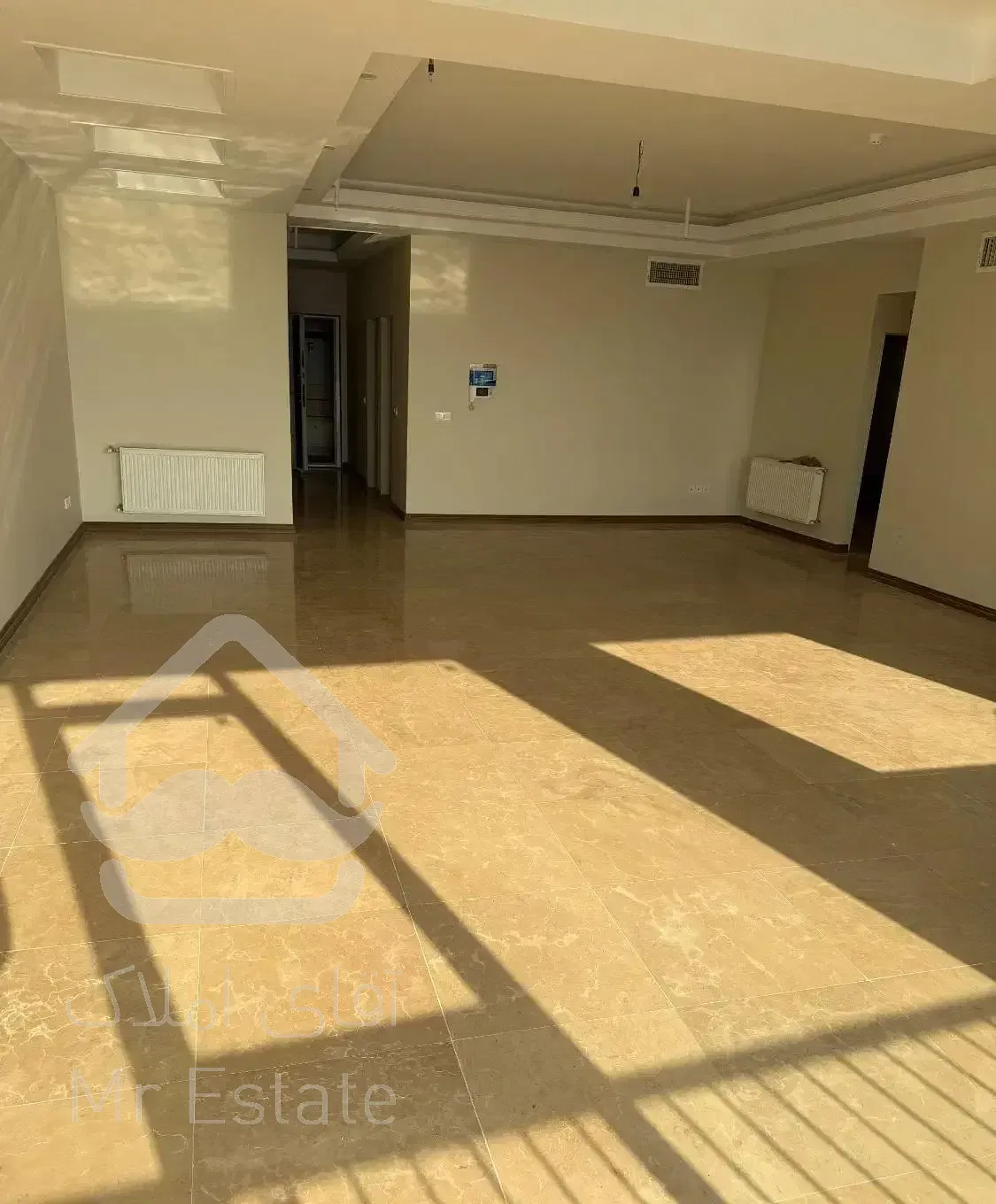 واحد ۱۳۷ متری سه خوابه کلید نخورده فول