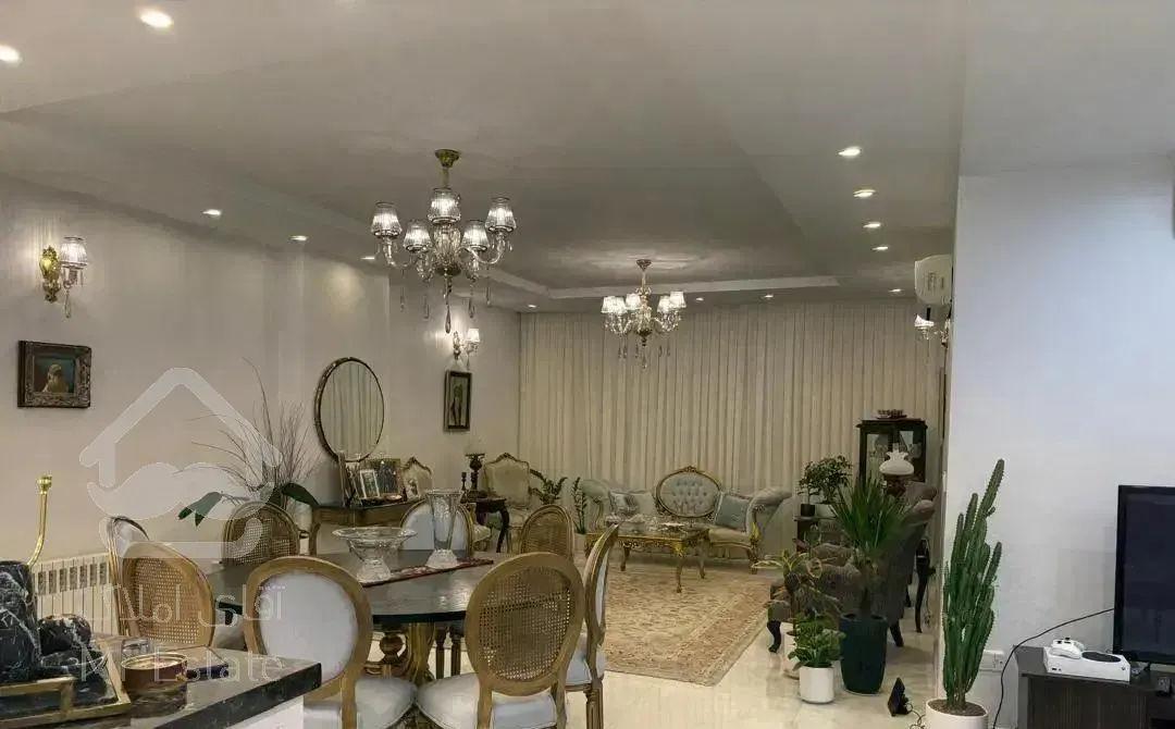 84متر/دو خواب/فول/10سال ساخت/تقاطع صیاد و فکوری