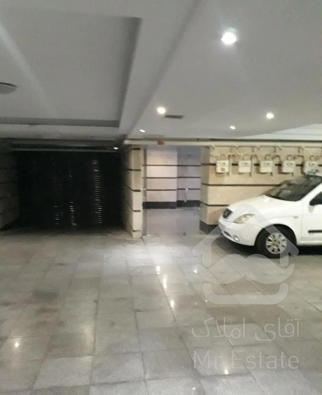 آپارتمان ۸۴ متری دو خواب با حیاط خلوت و بالکن