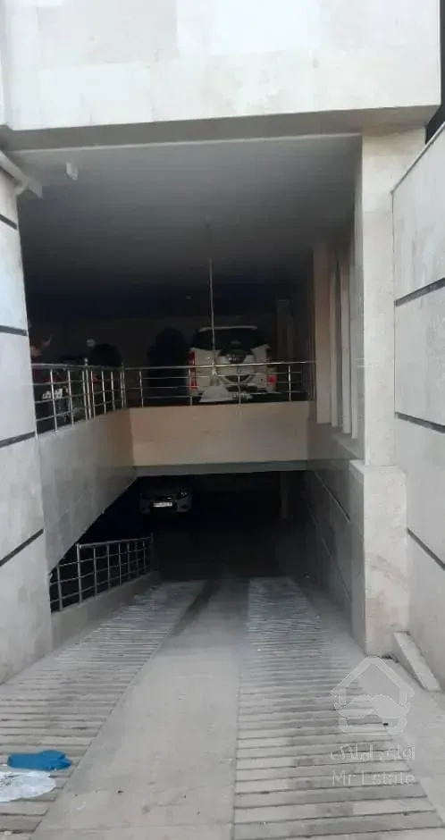 واحد آپارتمان کلید اول