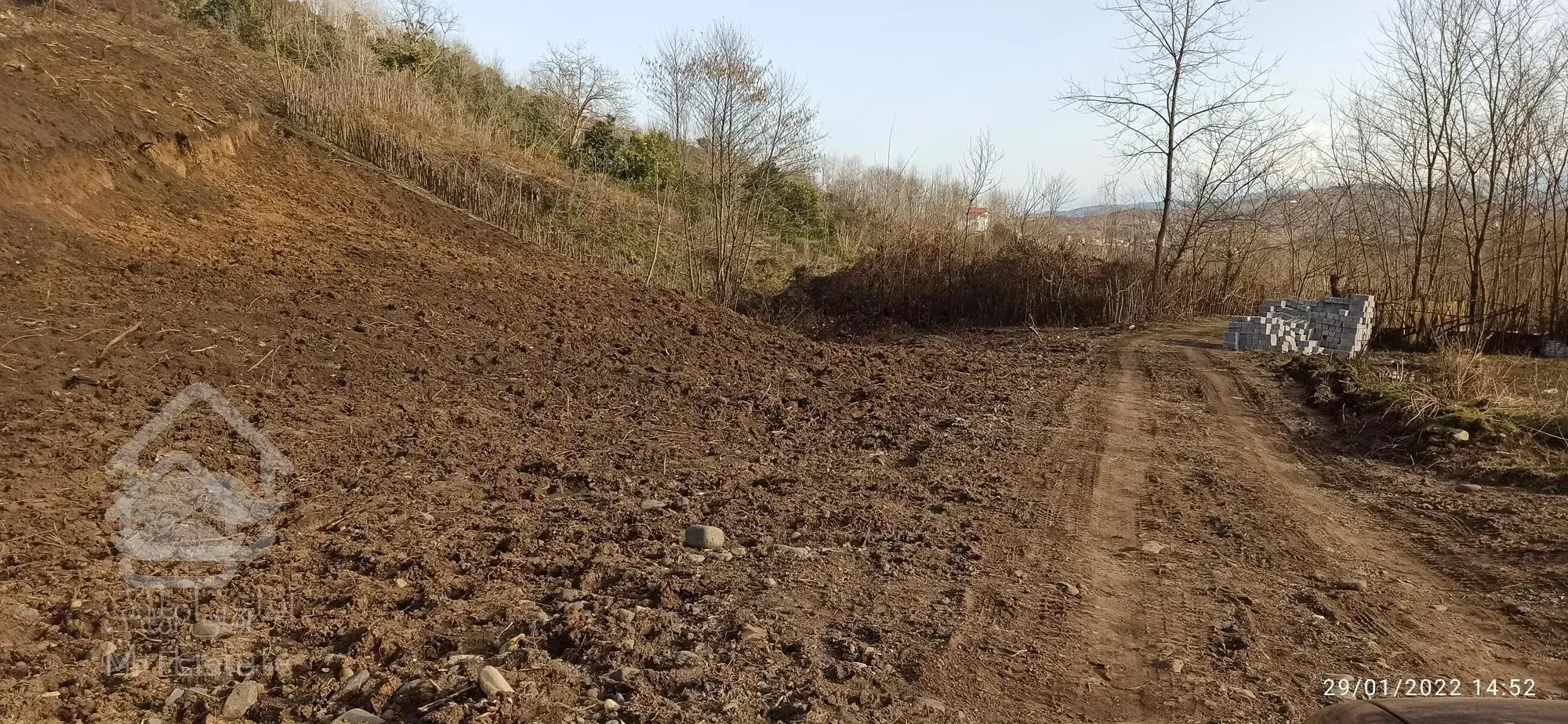 زمین لنگرود