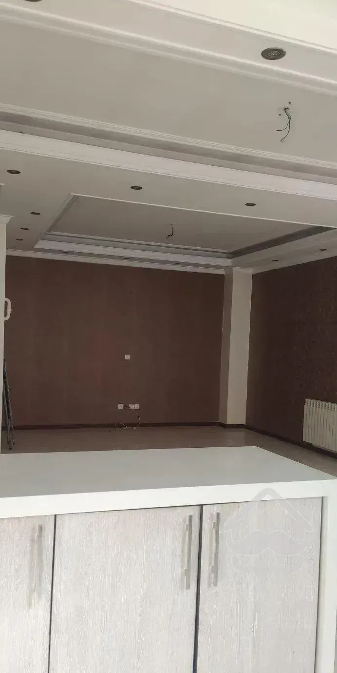 نزدیک مترو شریعتی 95متر2 خواب غرق نور قابل تبدیل