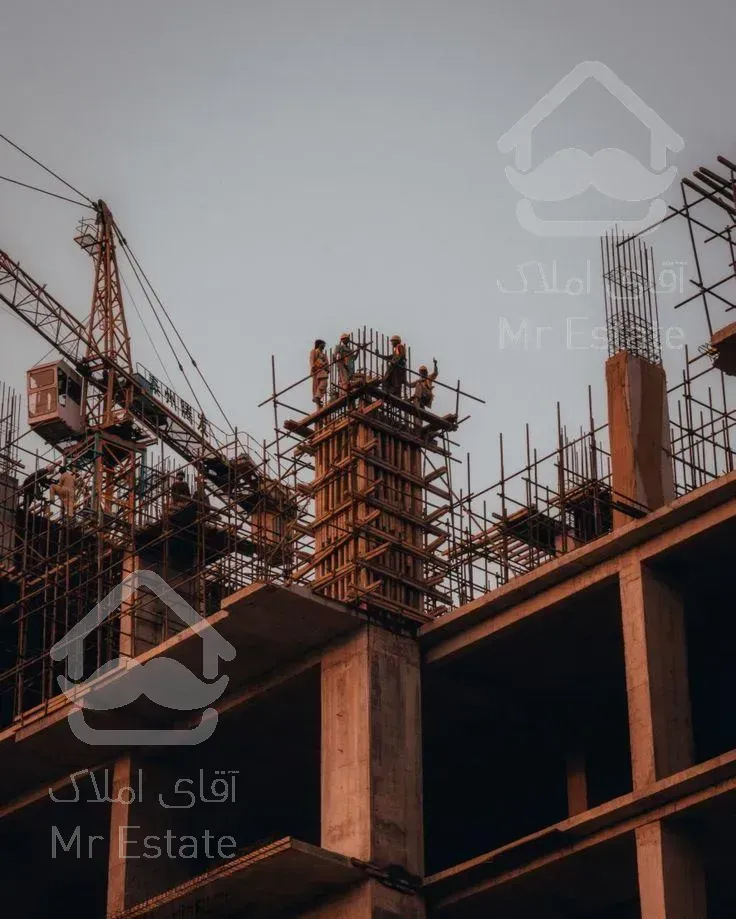 برجی هوشمند و لوکس در کنار دریاچه