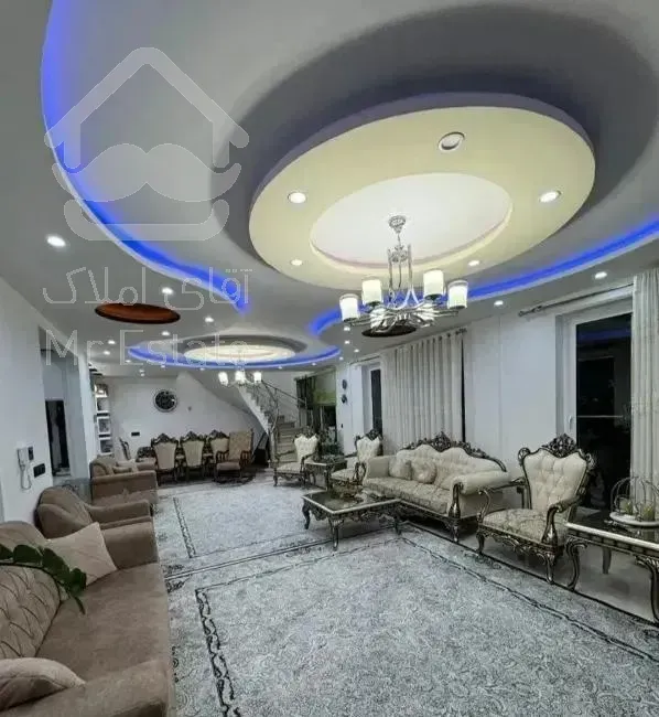 آپارتمان تریبلکس ۳۵۰ متری ۴خواب مدارک تکمیل